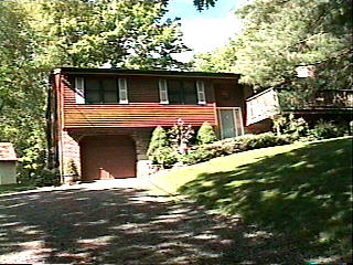 Building photograph for 42 PADDY HOLLOW RD